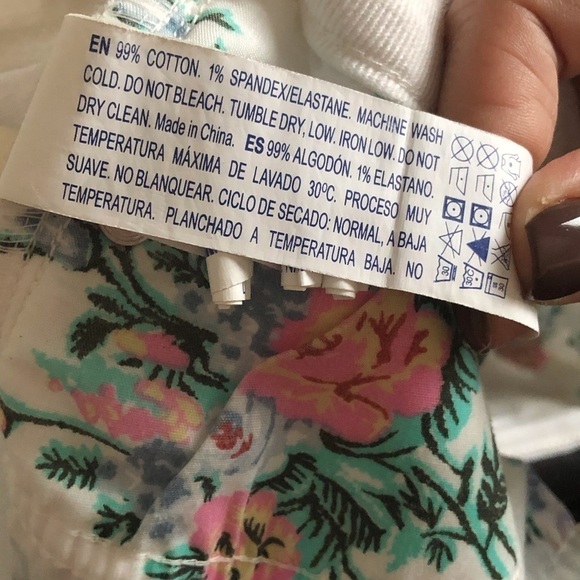 Forever 21 White Jean Shorts - Picture 6 of 7